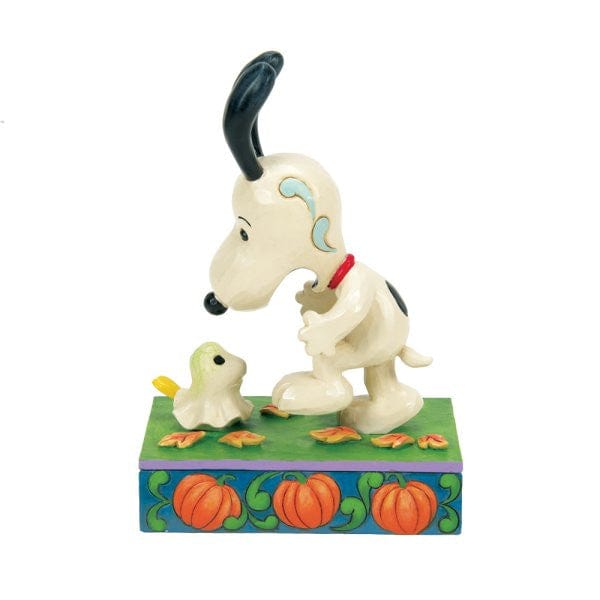 A Spooky Encounter (Woodstock scaring Snoopy) Peanuts Figurine 6016580