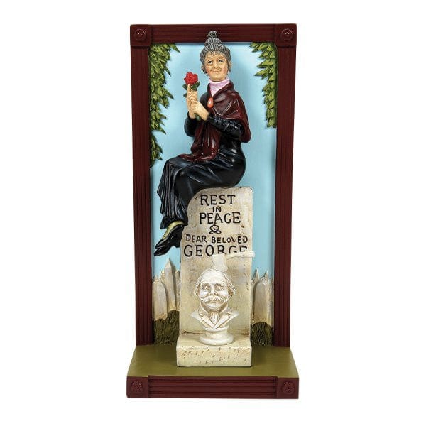 Disney Showcase Haunted Mansion Stretching Canvas George’s Widow Figurine 6016746