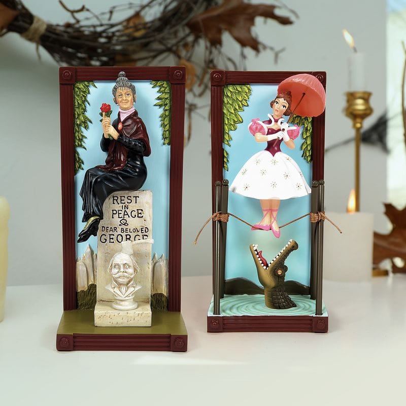 Disney Showcase Haunted Mansion Stretching Canvas George’s Widow Figurine 6016746 Disney Showcase Haunted Mansion Stretching Canvas George’s Widow Figurine 6016746