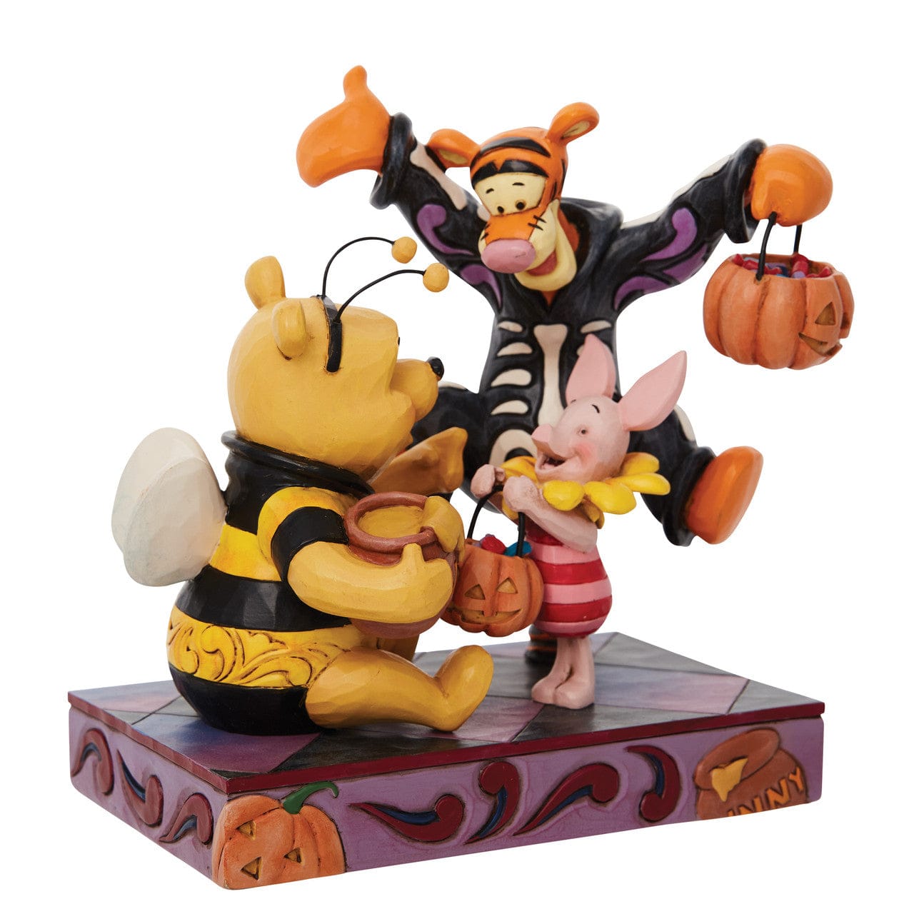 Disney Traditions Winnie the Pooh & Friends Halloween Figurine By Jim Shore 6010864 Disney Traditions Winnie the Pooh & Friends Halloween Figurine By Jim Shore 6010864