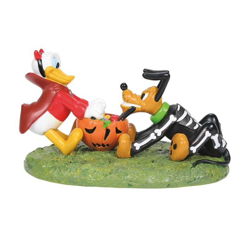 Donald & Pluto's Tussle Figurine Disney Village by Department 56
