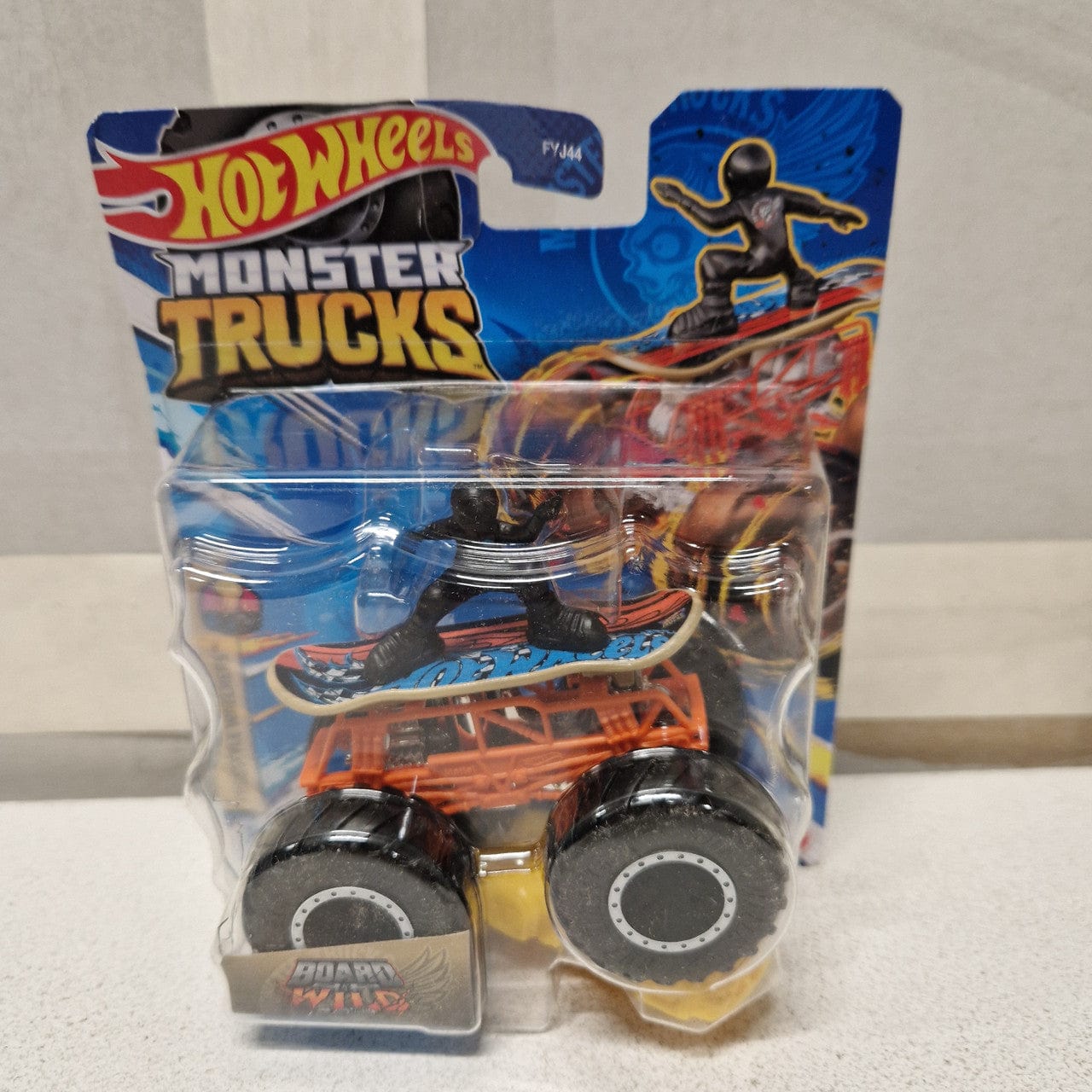 Hot Wheels Monster Trucks 1:64 Board Wild Hot Wheels Monster Trucks 1:64 Board Wild