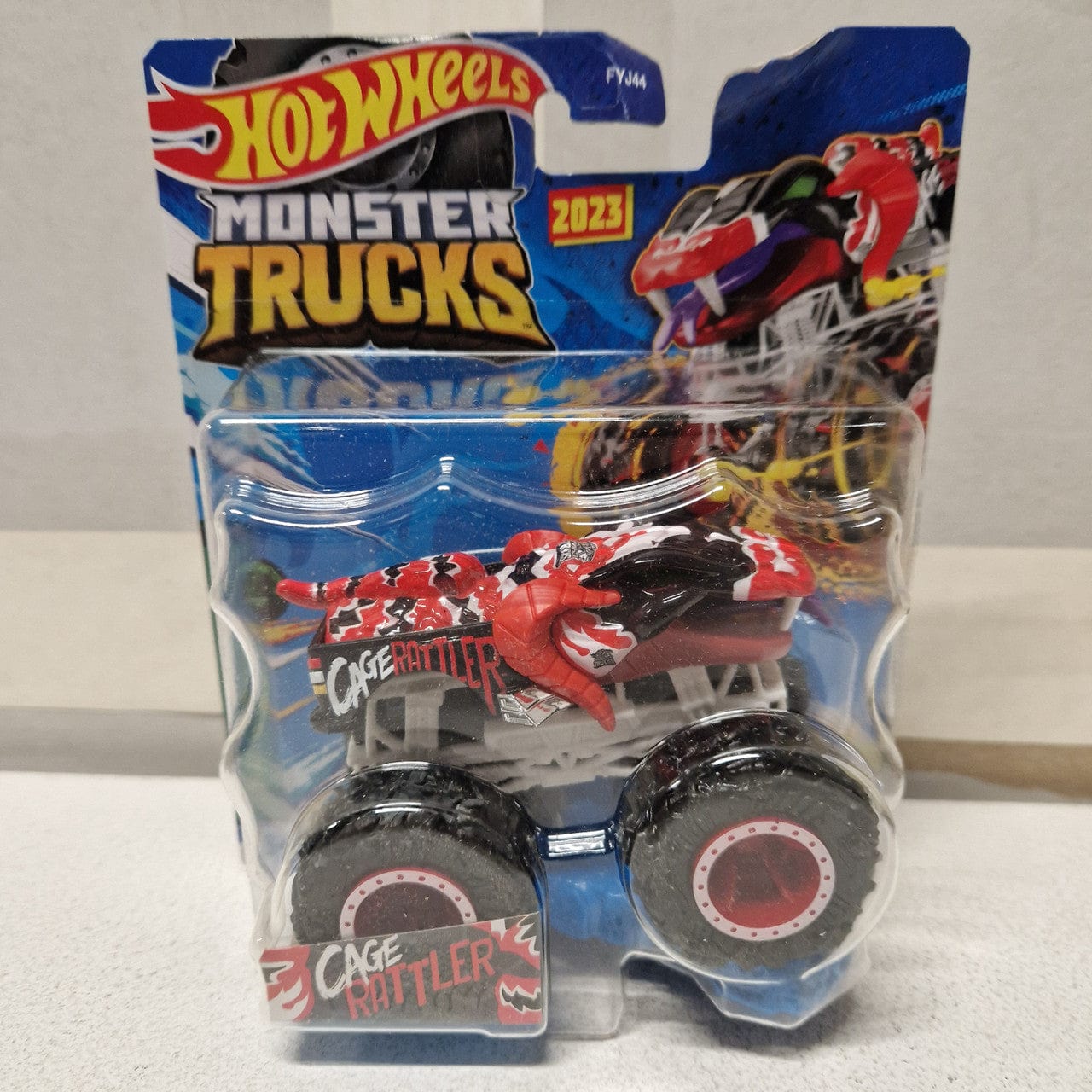 Hot Wheels Monster Trucks 1:64 Cage Rattler Hot Wheels Monster Trucks 1:64 Cage Rattler
