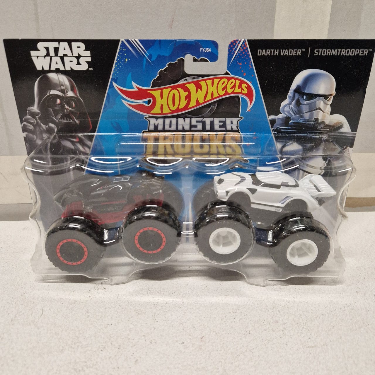 Hot Wheels Monster Trucks Demolition Doubles Darth Vader VS Stormtrooper Hot Wheels Monster Trucks Demolition Doubles Darth Vader VS Stormtrooper