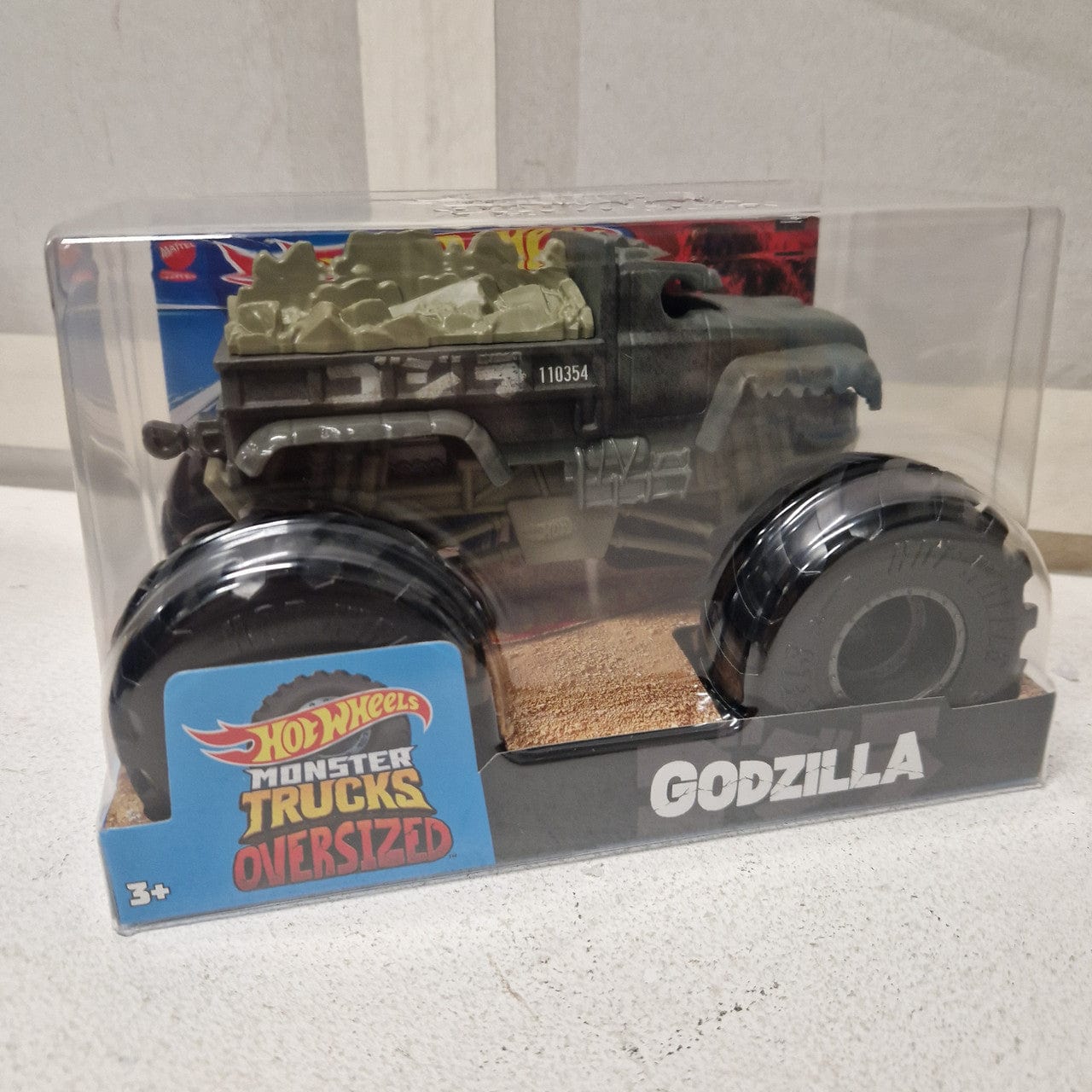 Hot Wheels Monster Trucks Oversized Godzilla