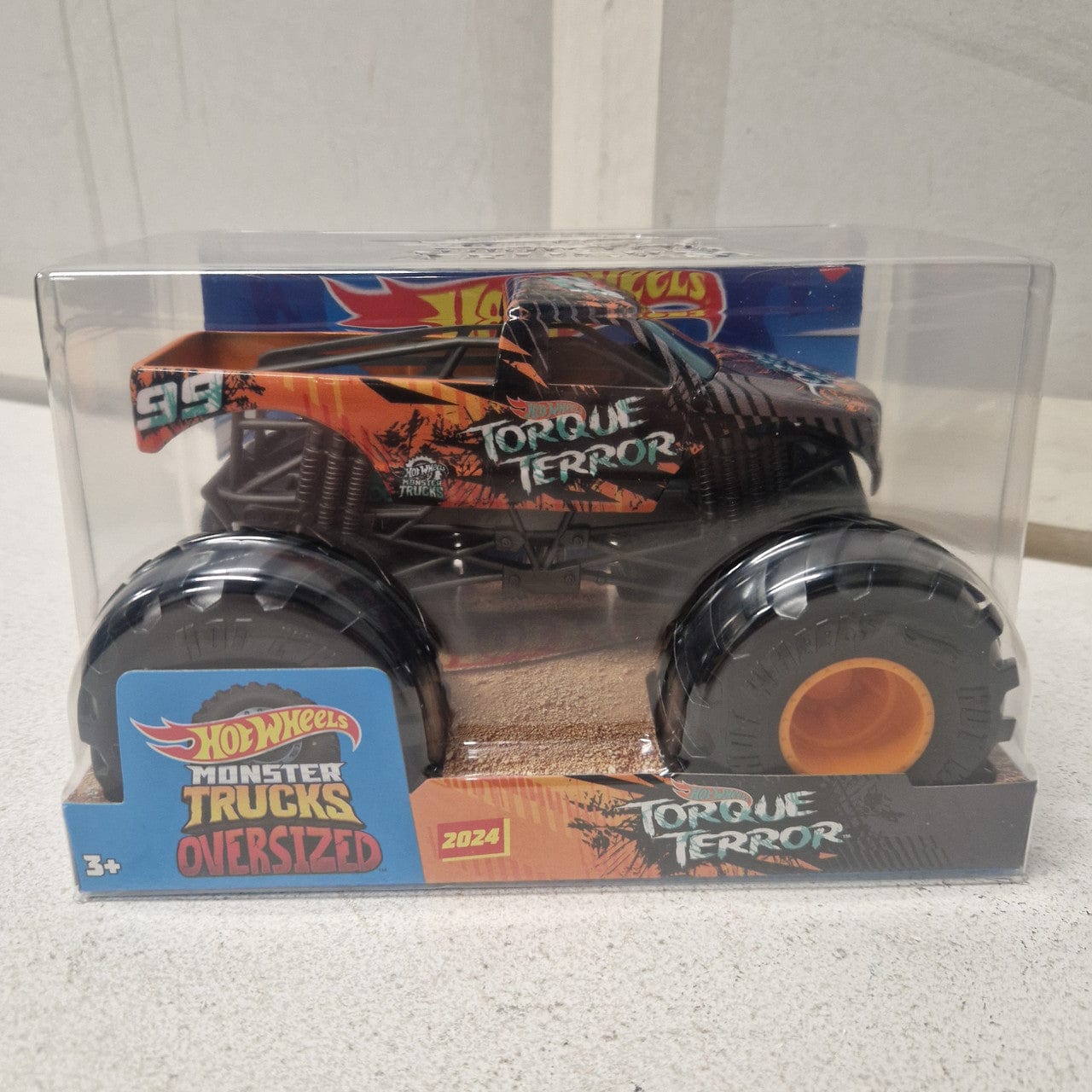 Hot Wheels Monster Trucks Oversized Torque Terror Hot Wheels Monster Trucks Oversized Torque Terror