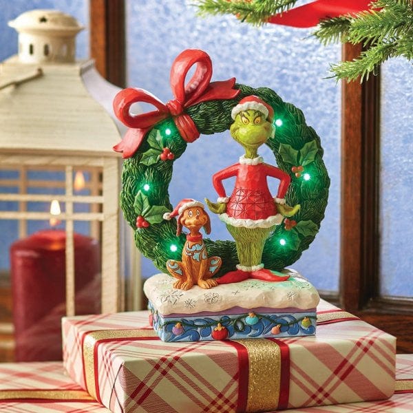 The Grinch and Max In Light-Up Wreath Figurine By Jim Shore 6015210