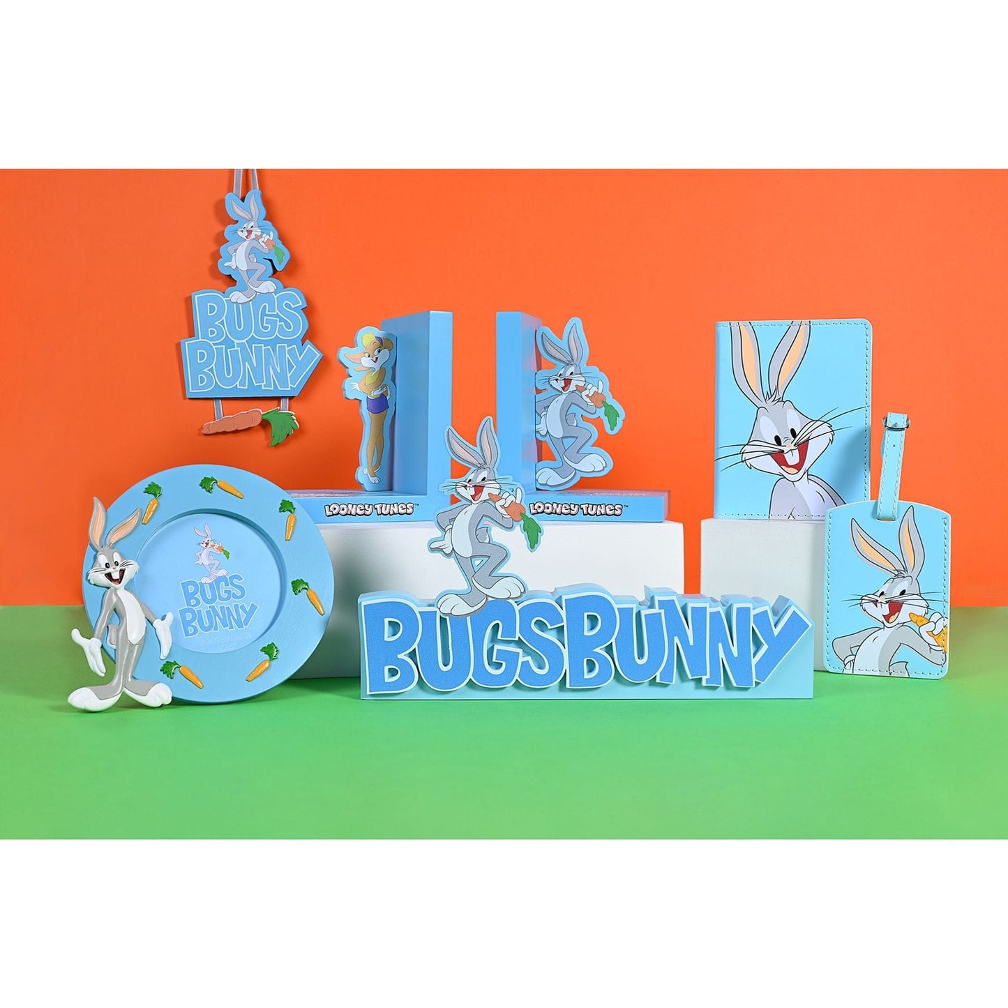 Warner Bros Looney Tunes Bugs Bunny MDF Plaque With Hanging Carrot