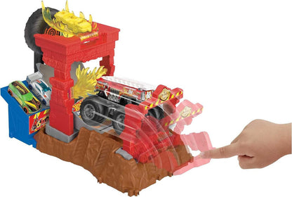 Hot Wheels Monster Trucks Arena Smashers 5 Alarm Fire Crash Challenge