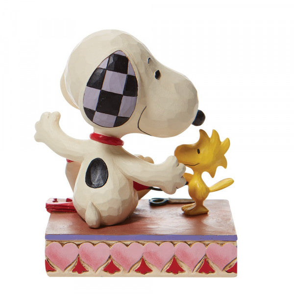 Snoopy with Hearts Garland Figurine By Jim Shore