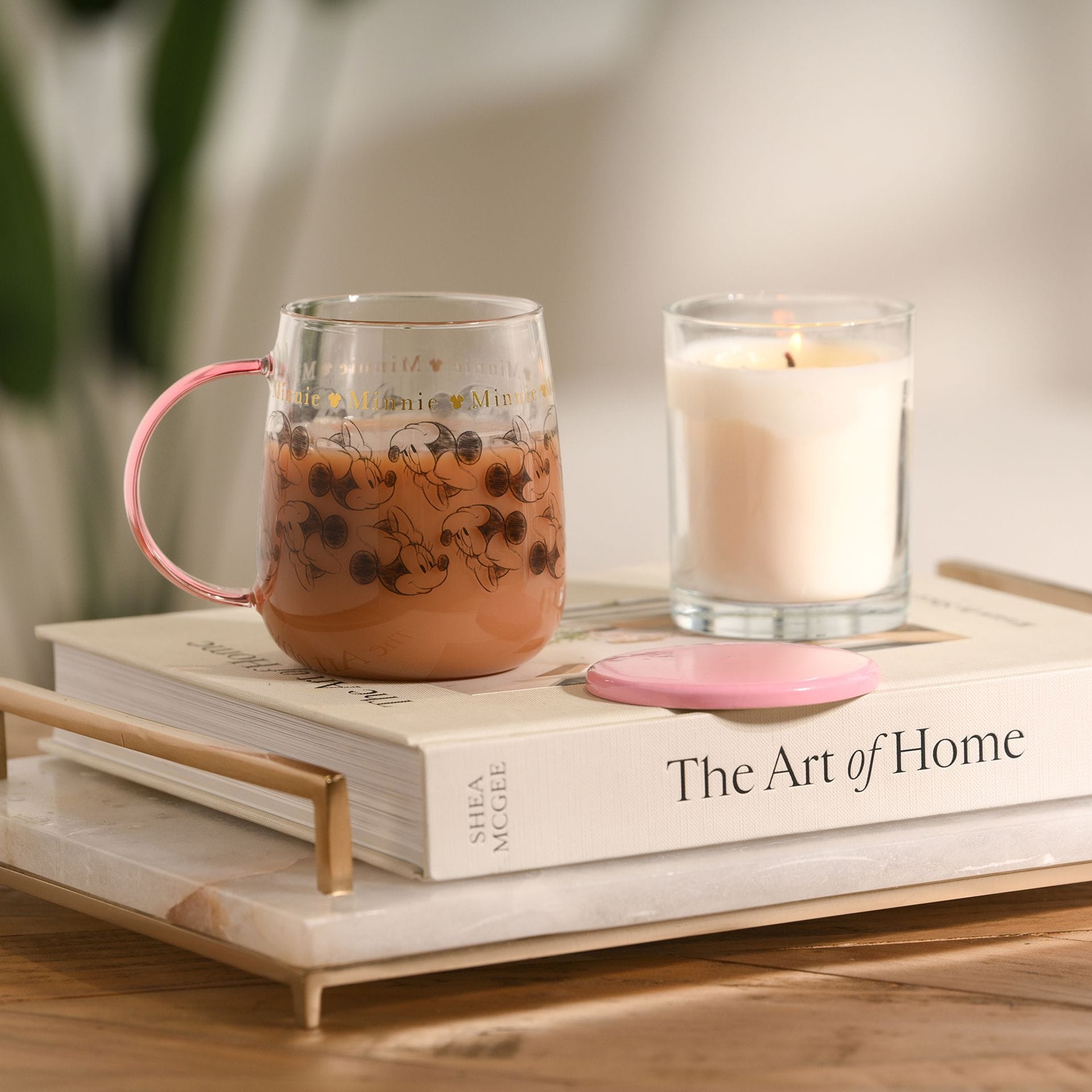 Disney Classic Collectable Glass Mug With Lid - Minnie Mickey & friends