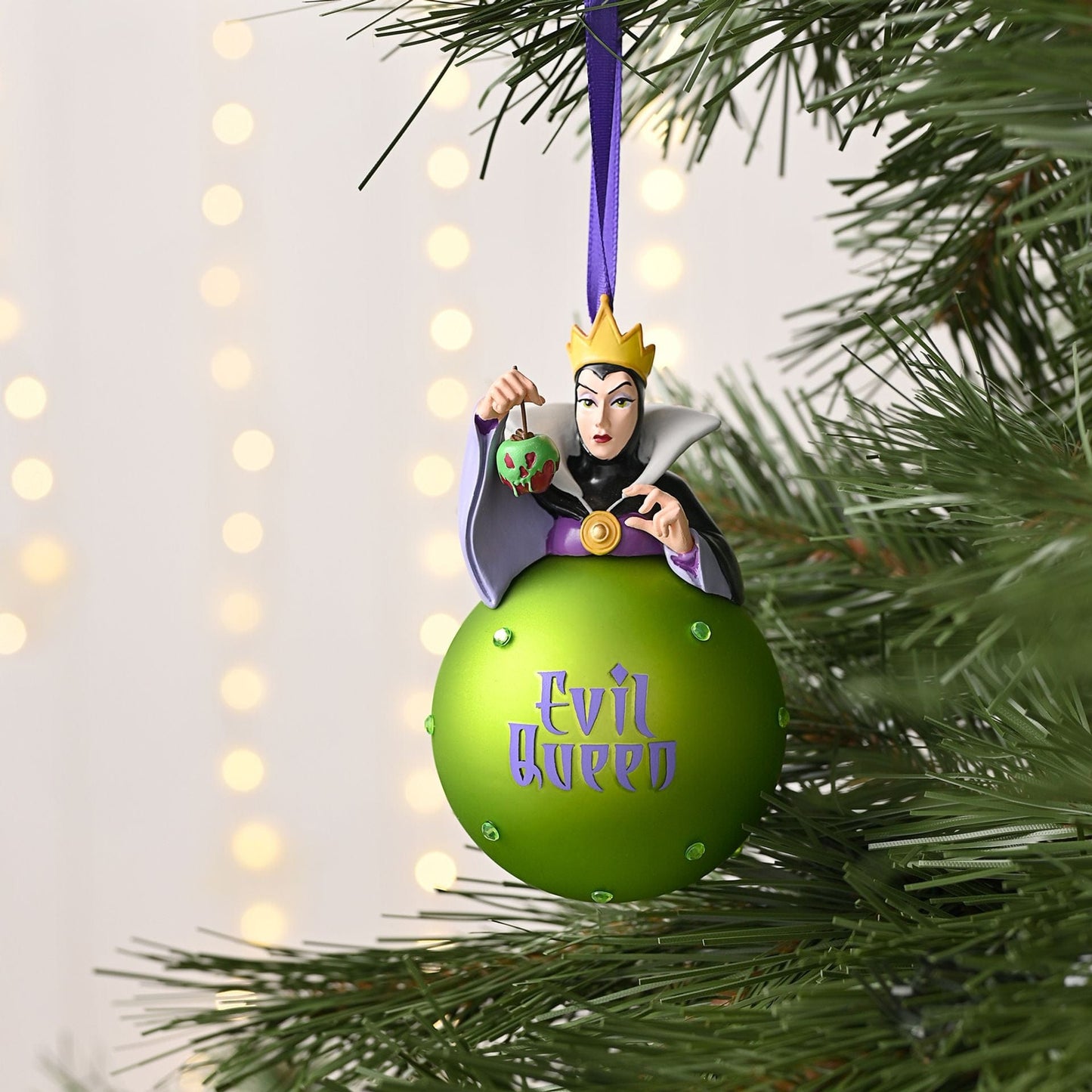 Disney Icons And Villains Evil Queen On A Glass Bauble Snow White And The Seven Dwarfs