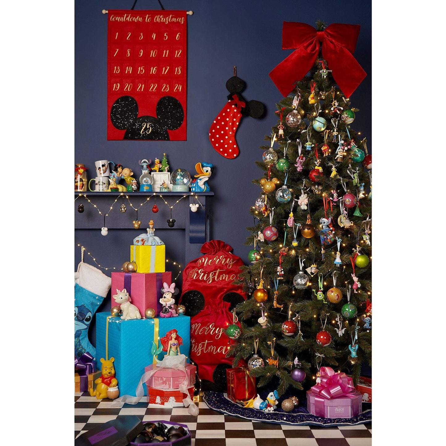 Disney Icons & Villains Set of 3 Hanging Decorations  Genie, Jasmine, Aladdin