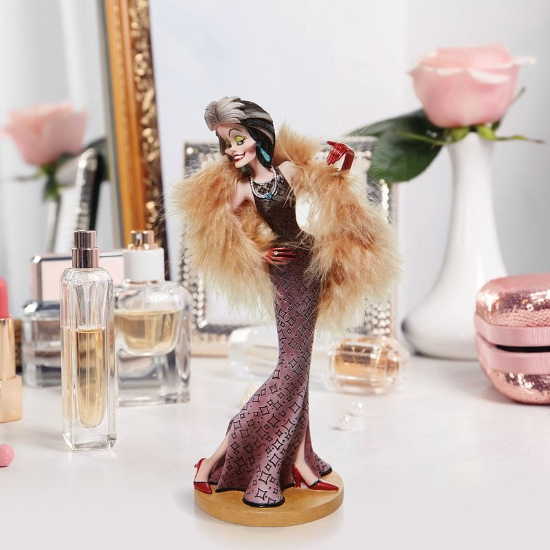 Disney Showcase Cruella De Vil Couture de Force Figurine 6008693
