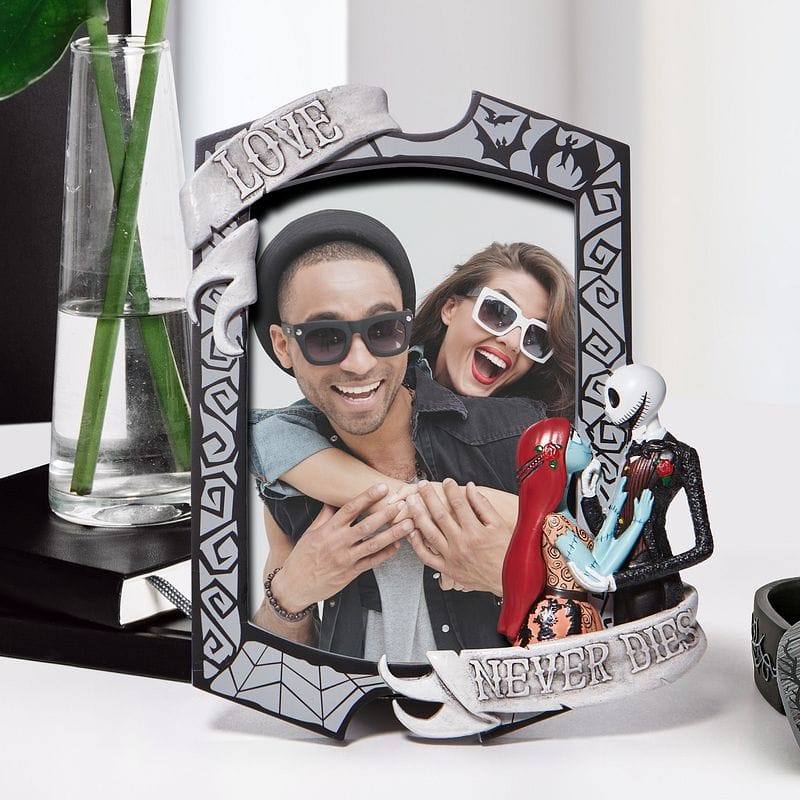 Disney Showcase Jack and Sally Nightmare Before Christmas NBC Picture Frame