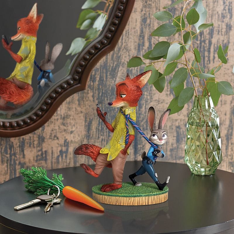 Disney Showcase Nick & Judy Zootopia Figurine