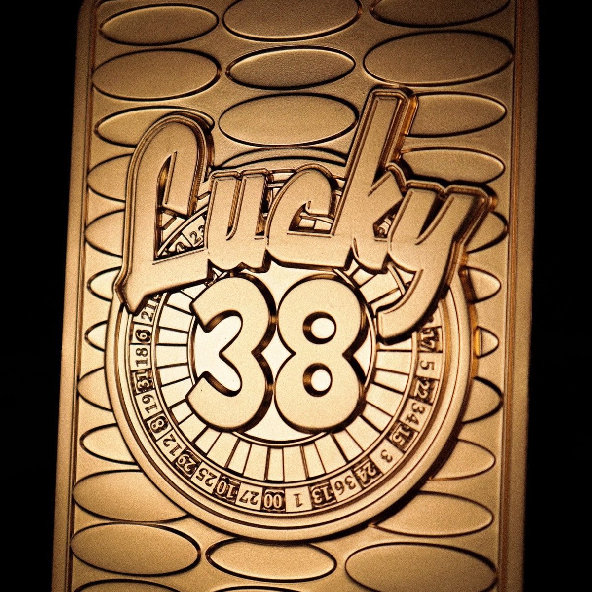 Fallout: New Vegas Lucky 38 Imitation Gold Casino Gifft Set Badge, Poker Chip, Playing Card