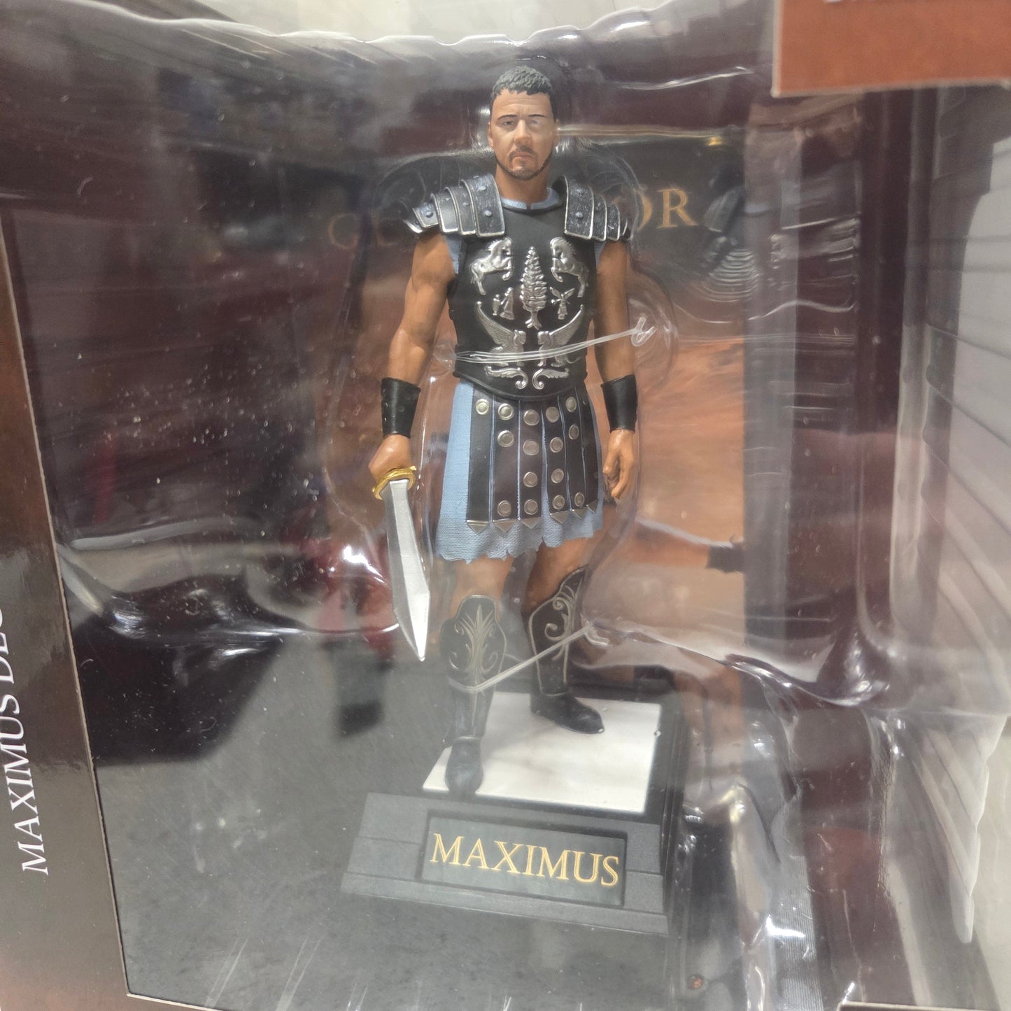 McFarlane Toys Movie Maniacs Maximus Decimus Meridius Gladiator Statue
