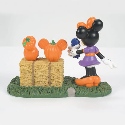 Minnie Mouse Picks A Winner Disney Village by Department 56