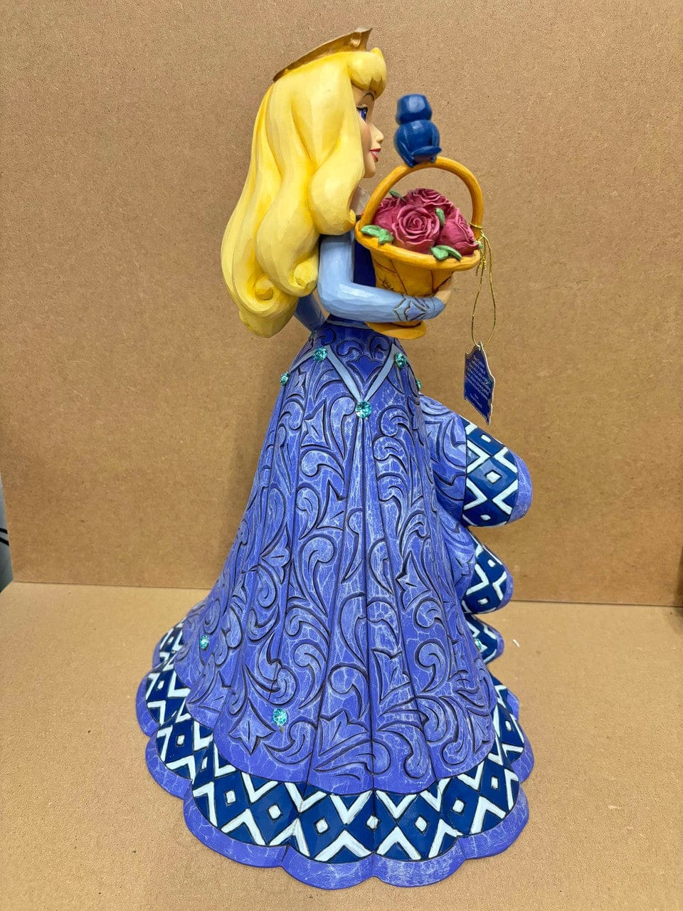 MISSING CERTIFICATE - Disney Traditions Grace and Beauty Aurora Deluxe Figurine