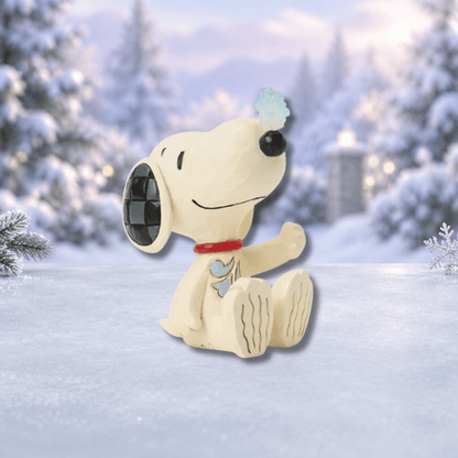 Snoopy with Snowflake on Nose Mini Figurine Peanuts By Jim Shore 6018685