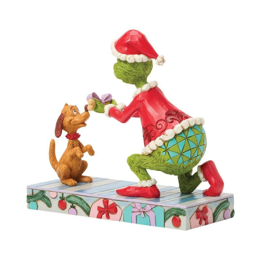 The Grinch Giving Max a Bone Figurine By Jim Shore 6018964